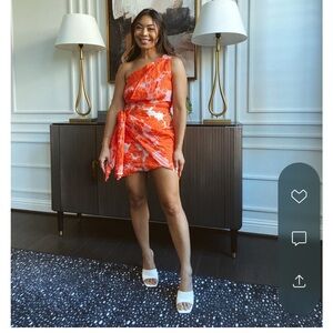 Reverse - One sleeve mini orange & white dress